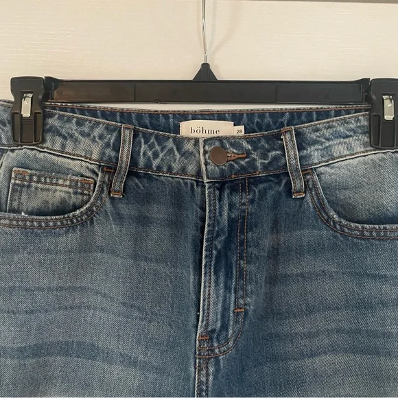 NWOT BOHME MOM JEANS IN MEDIUM WASH - Picture 3 of 4